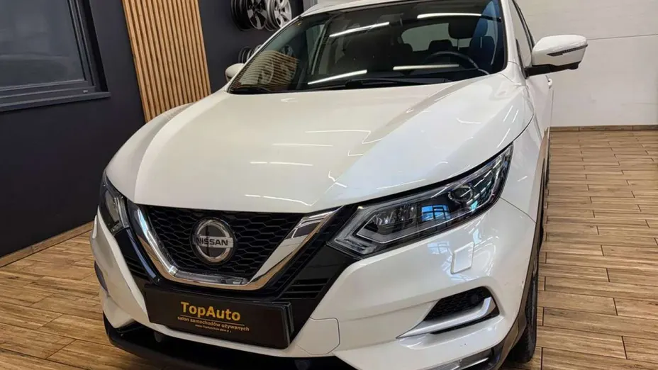 NISSAN Qashqai -