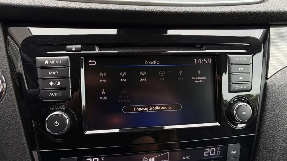 NISSAN Qashqai -