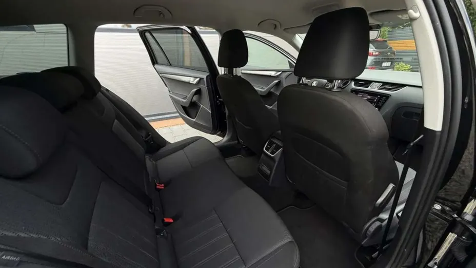 SKODA Octavia -