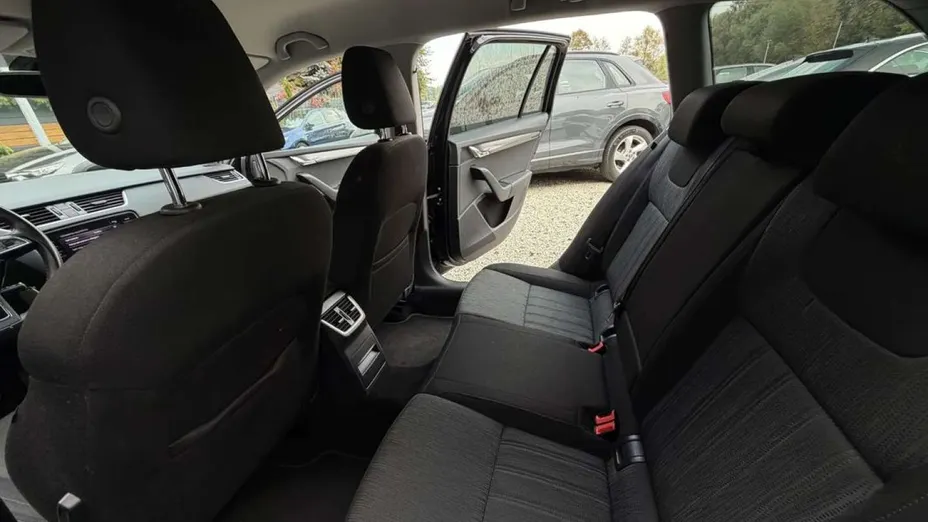 SKODA Octavia -