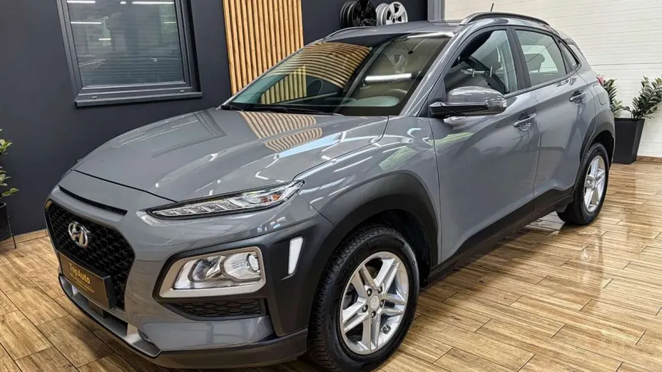 HYUNDAI Kona -