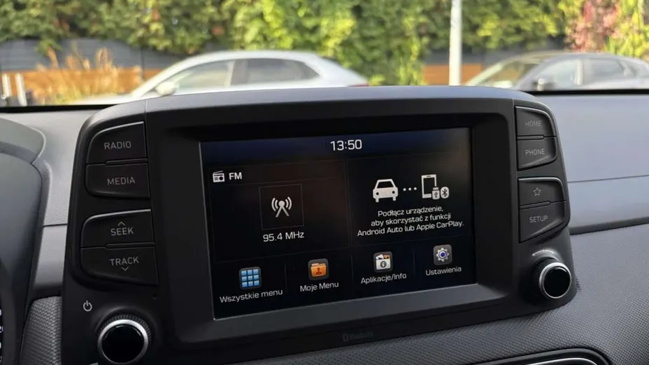 HYUNDAI Kona -