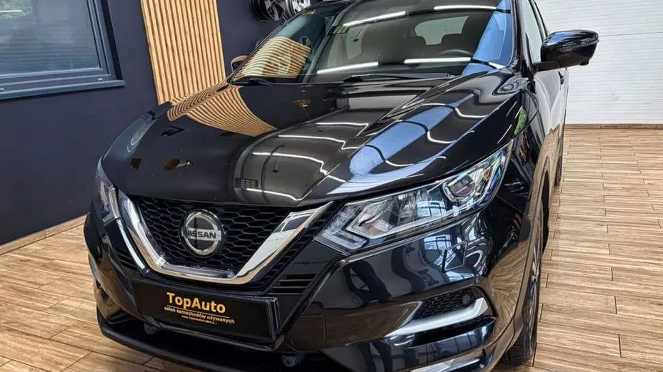 NISSAN Qashqai -