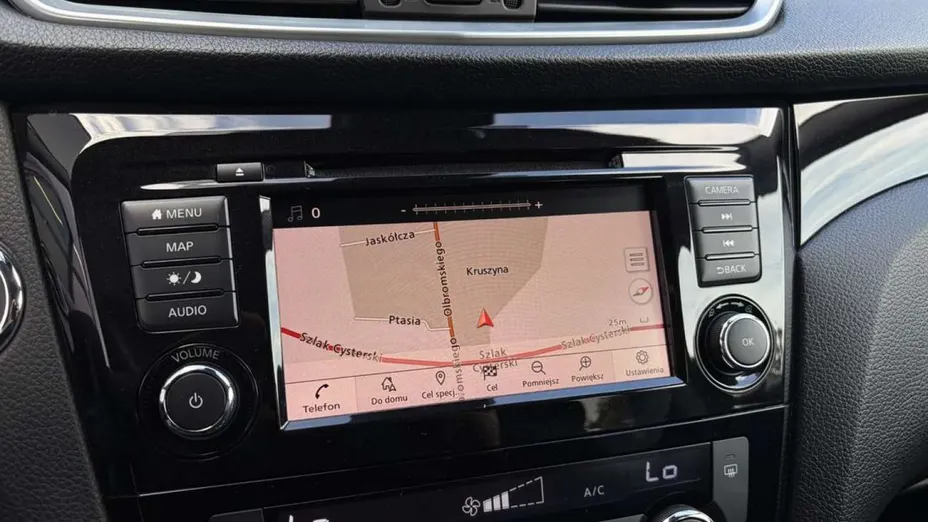 NISSAN Qashqai -
