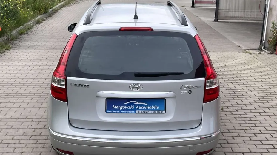 HYUNDAI i30 -
