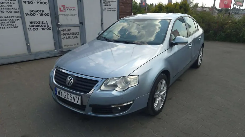 VOLKSWAGEN Passat -