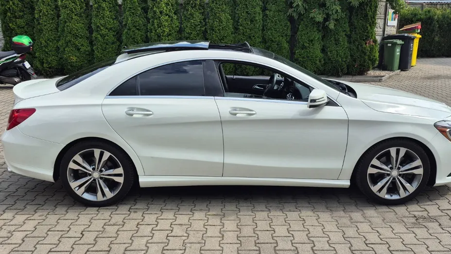 MERCEDES-BENZ CLA -