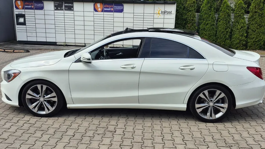 MERCEDES-BENZ CLA -