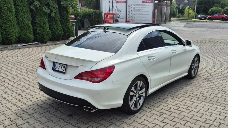 MERCEDES-BENZ CLA -