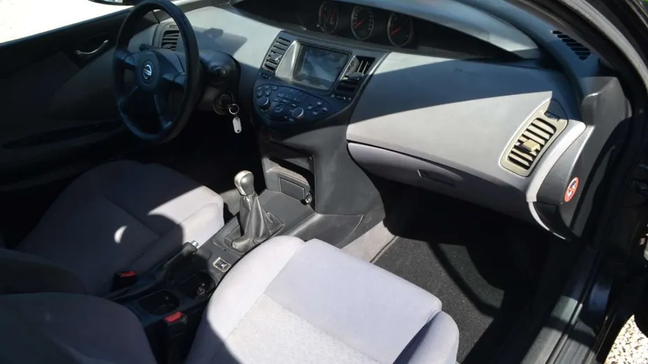 NISSAN Primera -