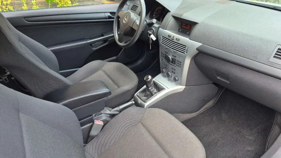 OPEL Astra -