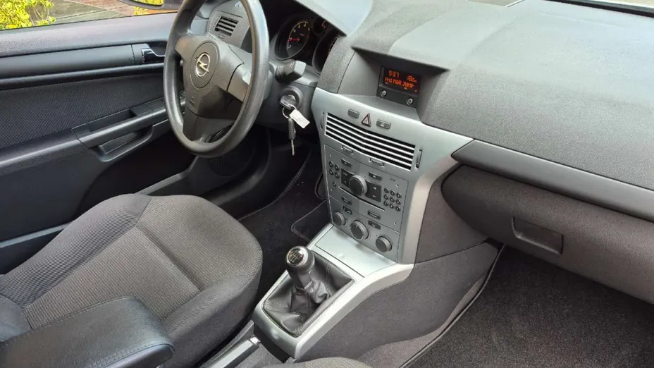 OPEL Astra -