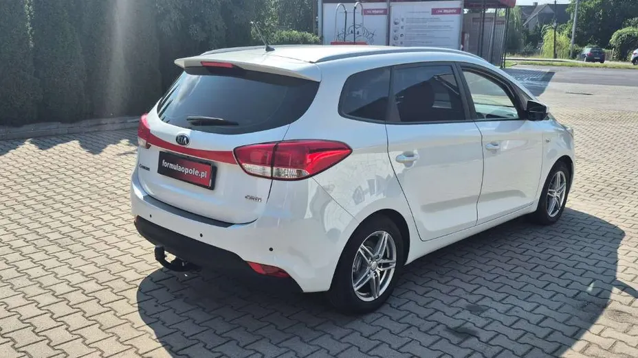 KIA Carens -