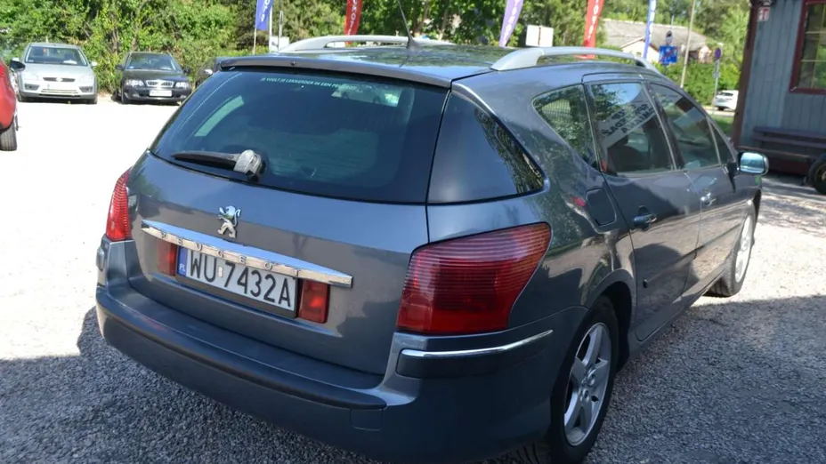 PEUGEOT 407 -