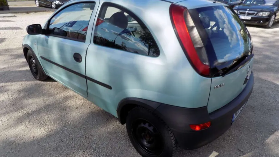 OPEL Corsa -
