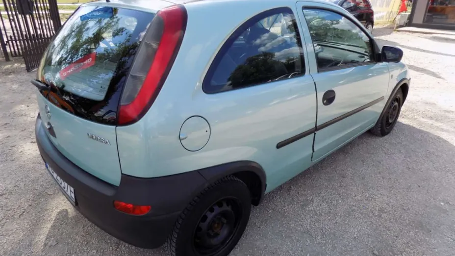 OPEL Corsa -
