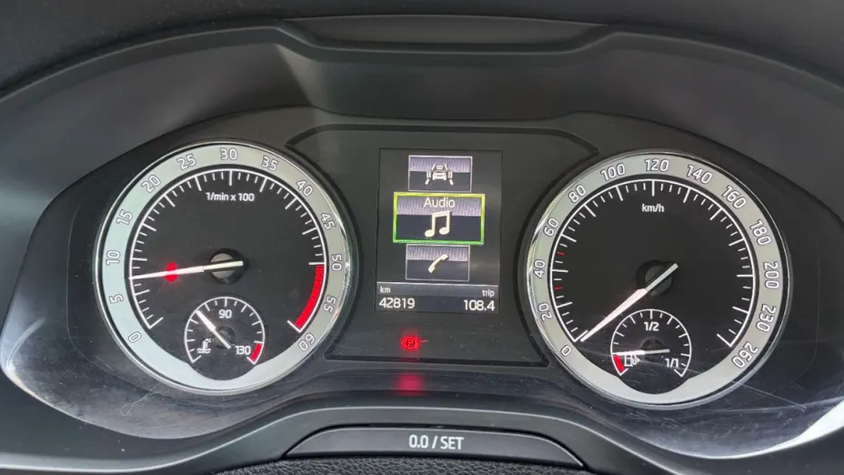SKODA Karoq -