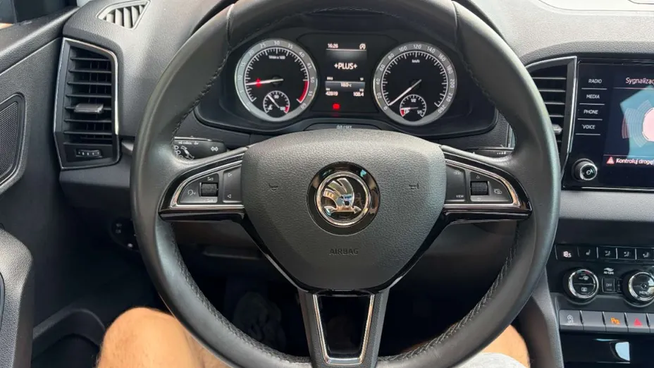 SKODA Karoq -