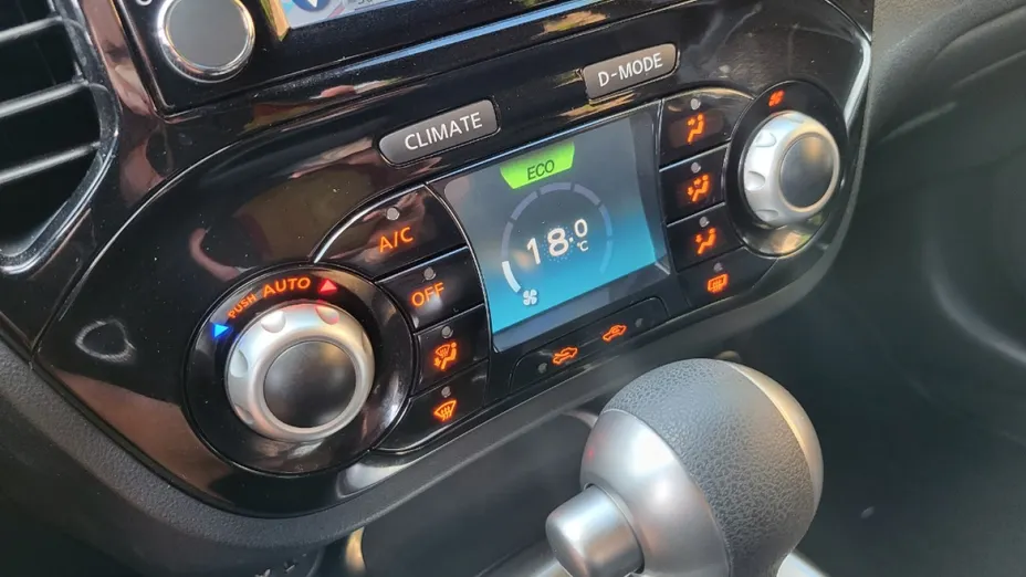 NISSAN Juke -