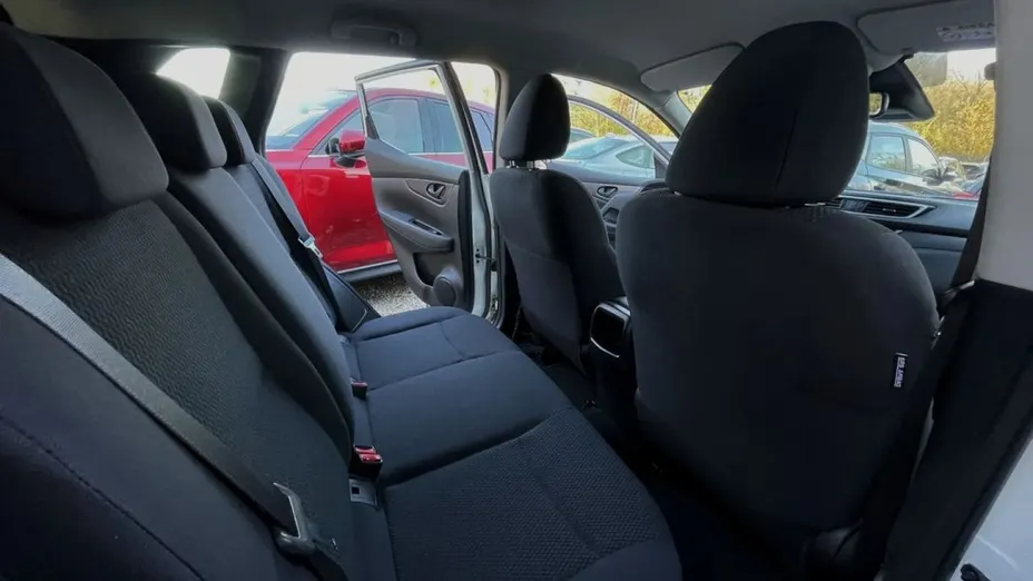 NISSAN Qashqai -