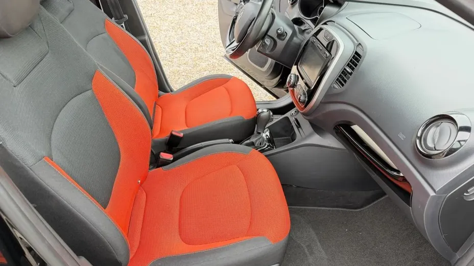 RENAULT Captur -