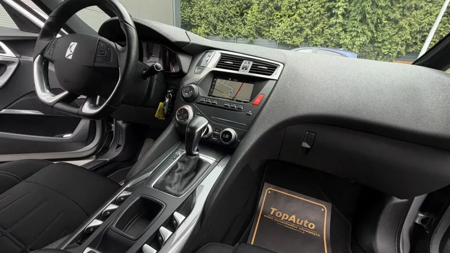 CITROEN DS5 -