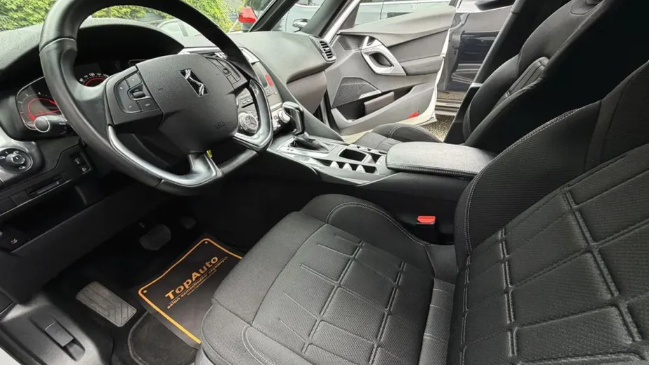 CITROEN DS5 -