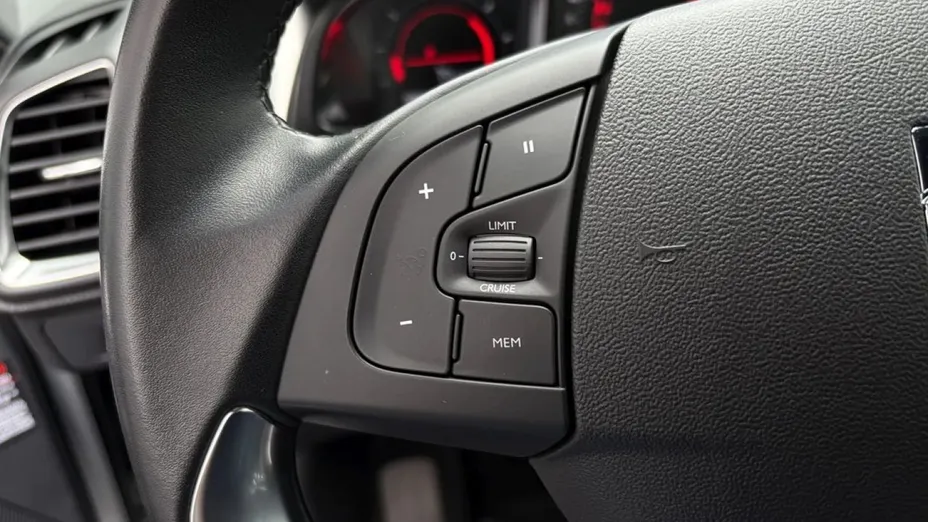 CITROEN DS5 -