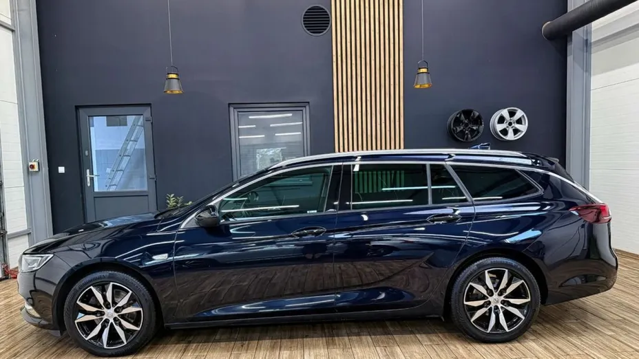 OPEL Insignia -