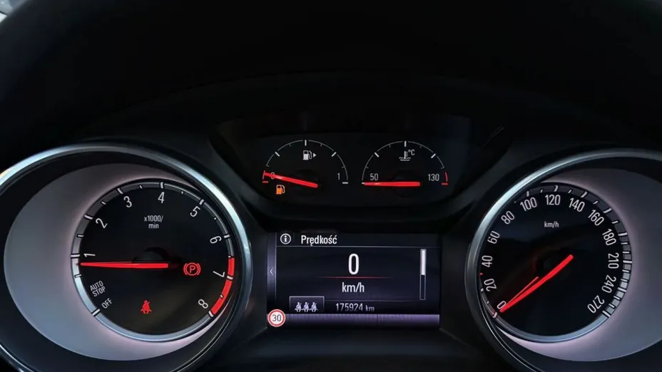 OPEL Insignia -