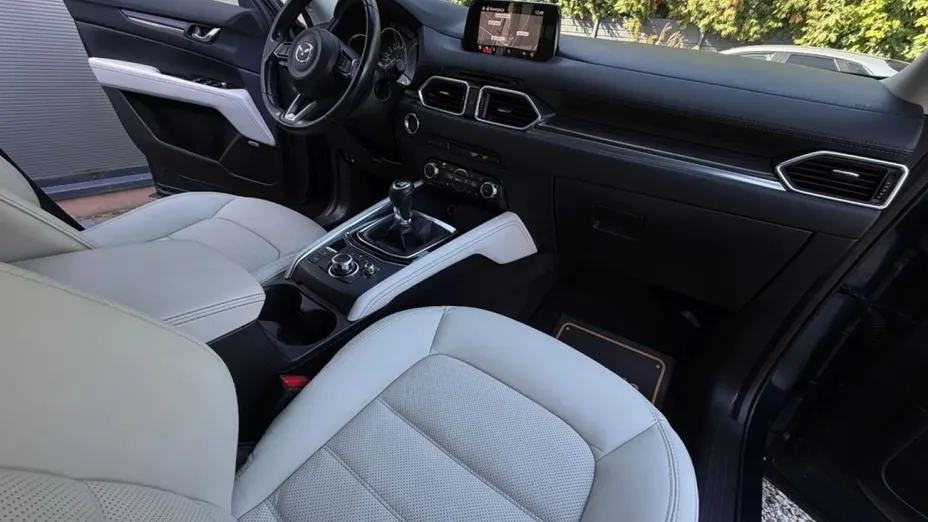 MAZDA CX-5 -