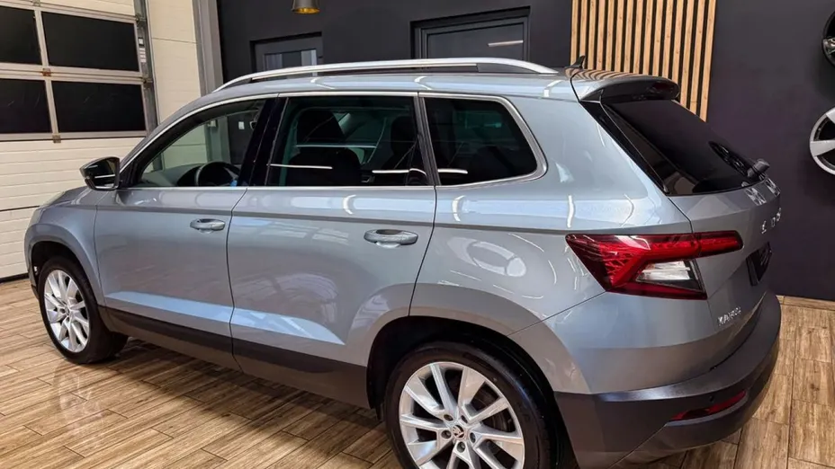 SKODA Karoq -