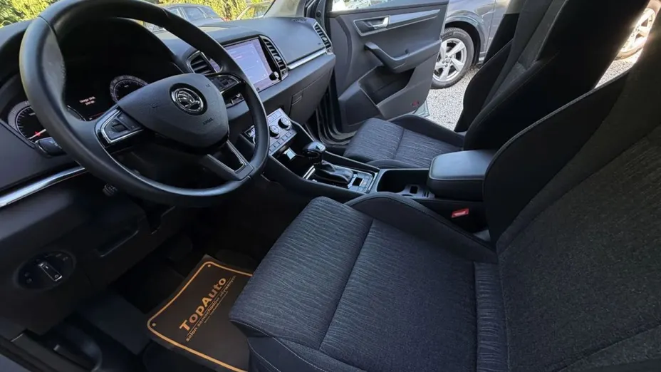 SKODA Karoq -