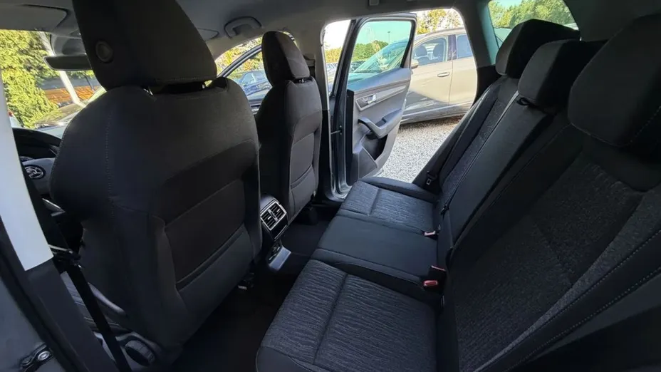 SKODA Karoq -