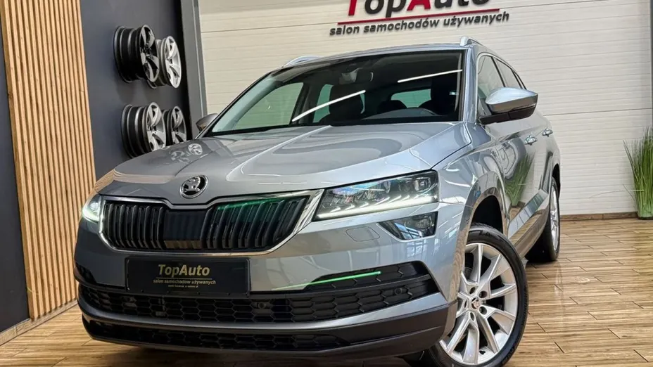 SKODA Karoq -