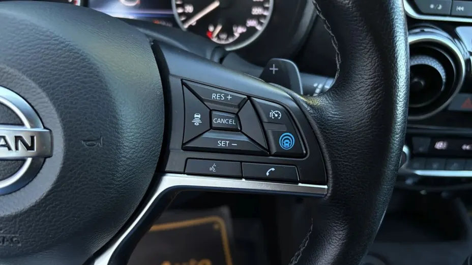 NISSAN Juke -