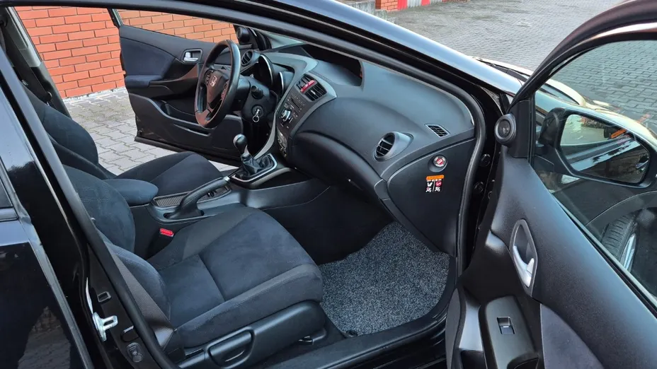 HONDA Civic -