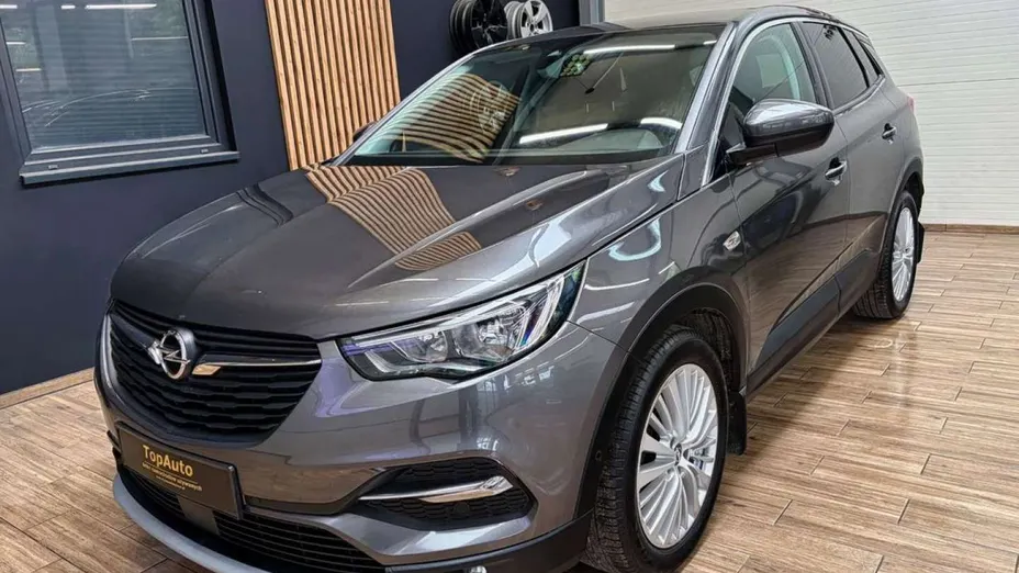 OPEL Grandland X -