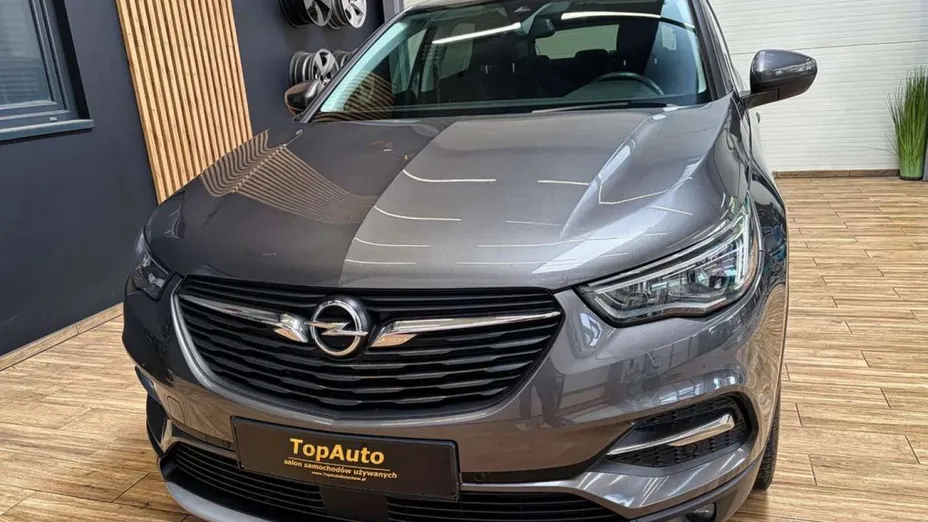 OPEL Grandland X -
