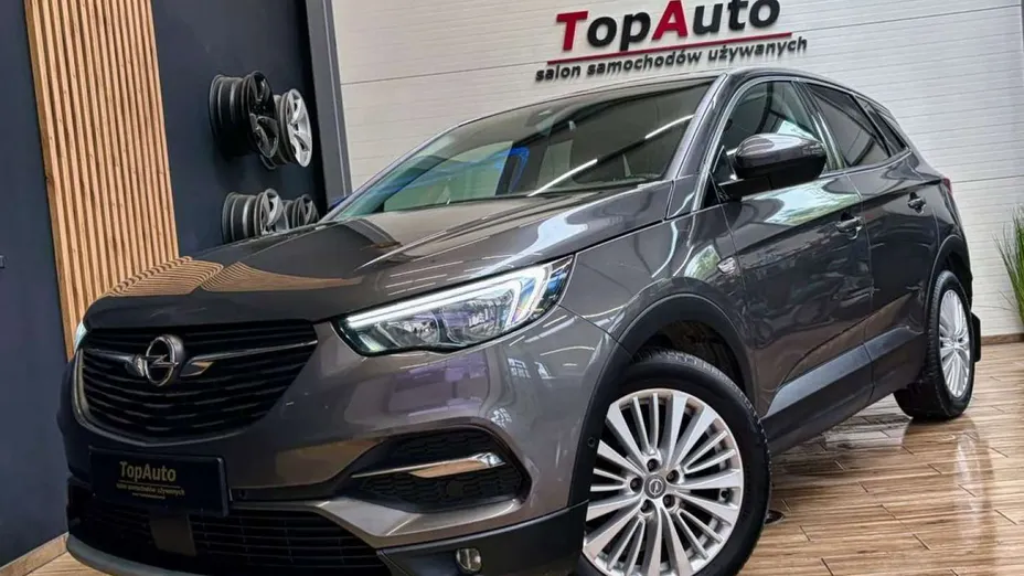 OPEL Grandland X -