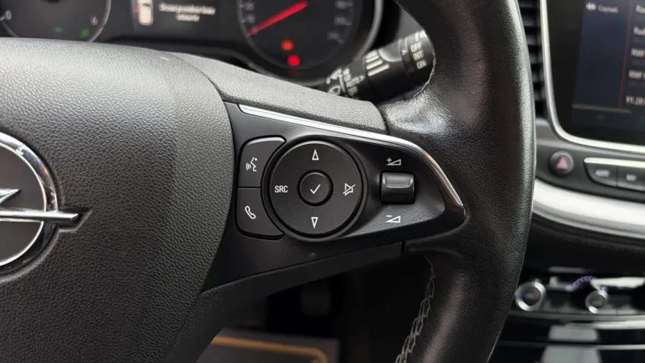 OPEL Grandland X -