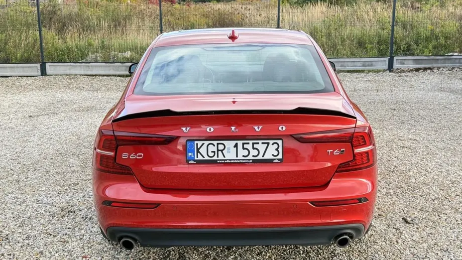 VOLVO S60 -
