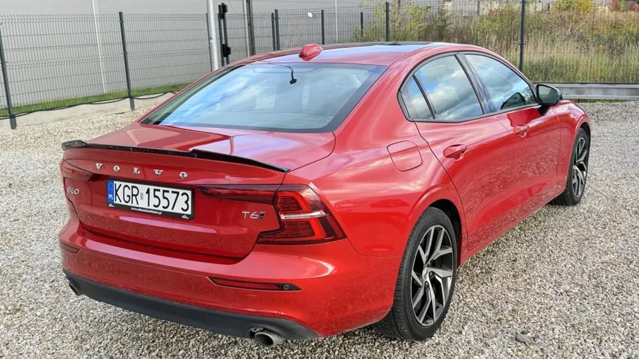 VOLVO S60 -