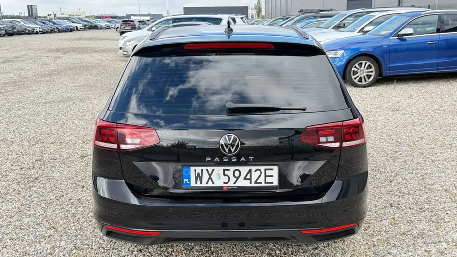 VOLKSWAGEN Passat -