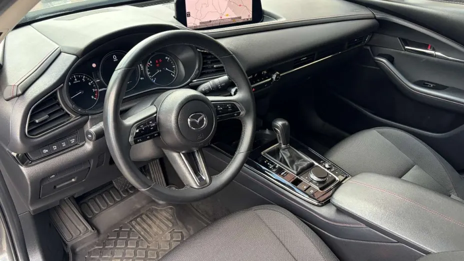 MAZDA CX-30 -