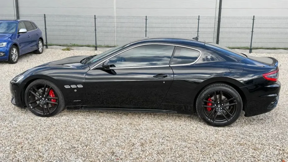 MASERATI Granturismo -