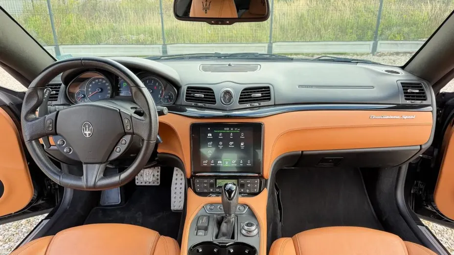MASERATI Granturismo -