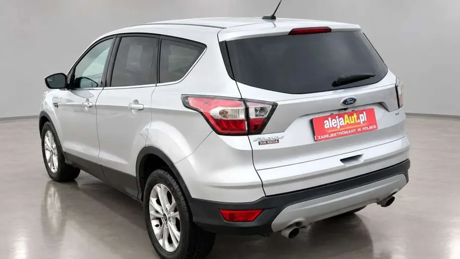FORD Escape -