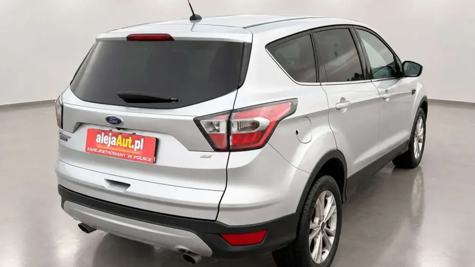 FORD Escape -