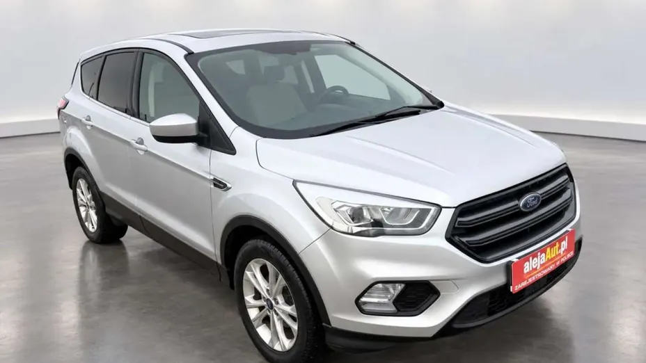 FORD Escape -